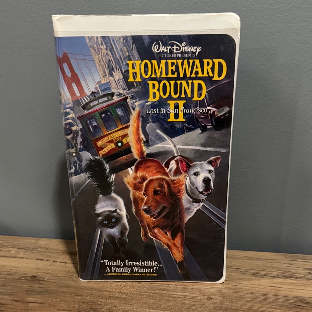 Homeward Bound II VHS Tape